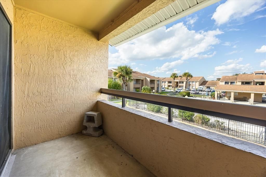 For Sale: $195,000 (2 beds, 2 baths, 1048 Square Feet)