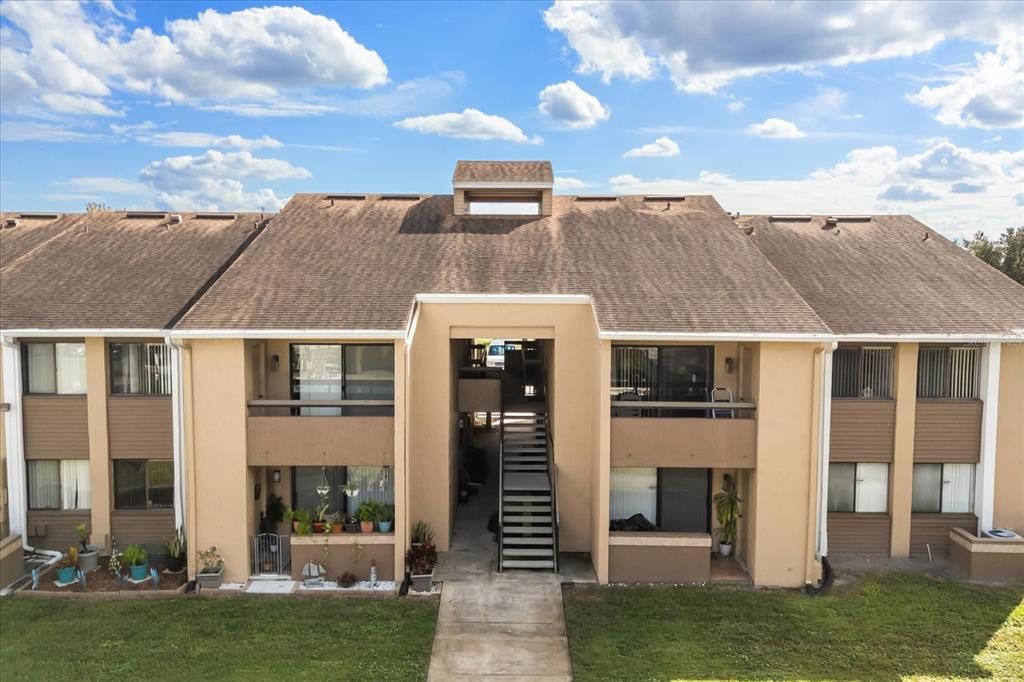 For Sale: $195,000 (2 beds, 2 baths, 1048 Square Feet)