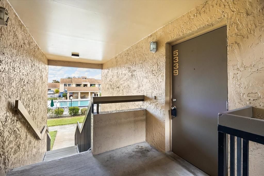 For Sale: $195,000 (2 beds, 2 baths, 1048 Square Feet)