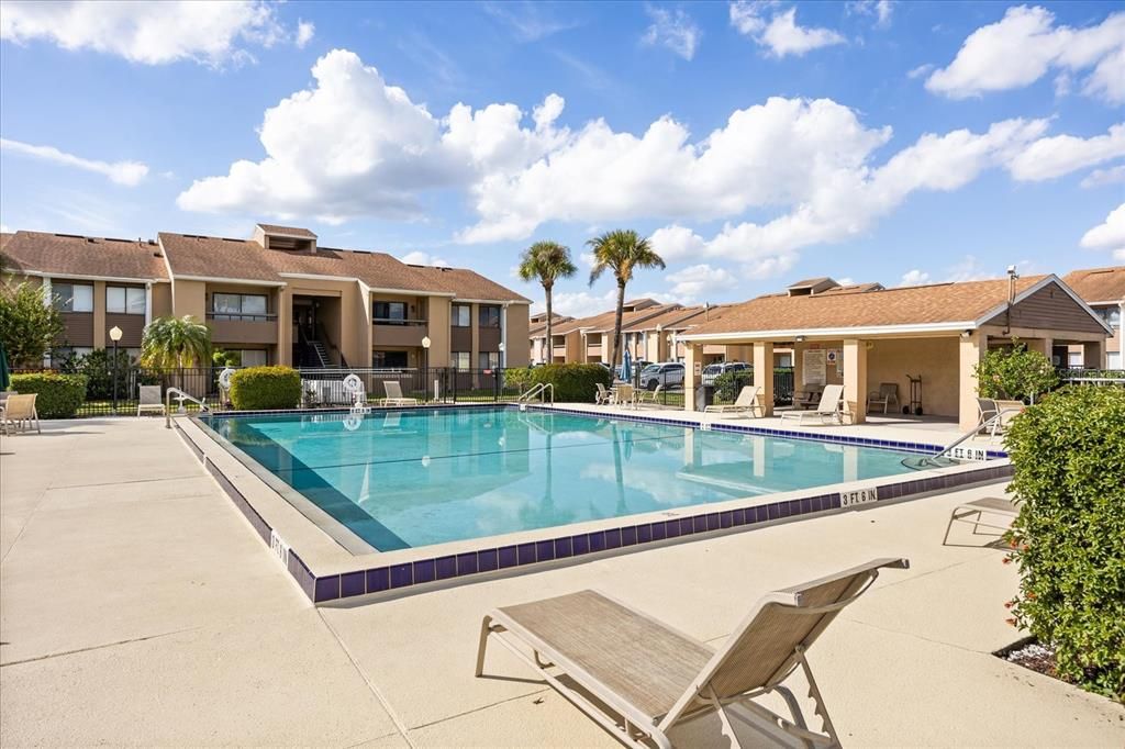 For Sale: $195,000 (2 beds, 2 baths, 1048 Square Feet)