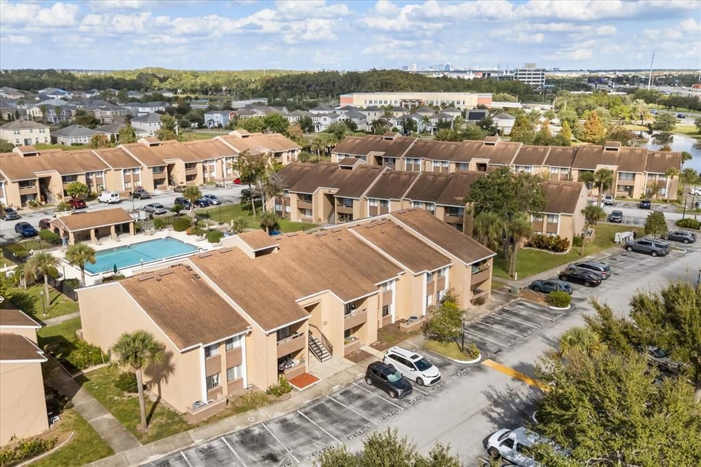 For Sale: $195,000 (2 beds, 2 baths, 1048 Square Feet)