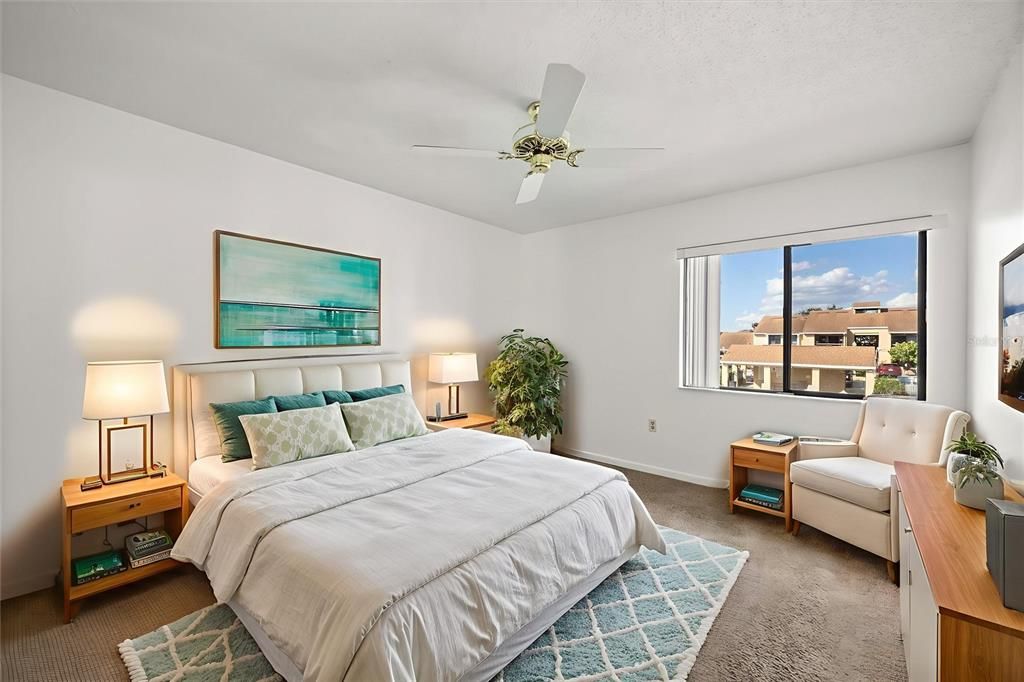 For Sale: $195,000 (2 beds, 2 baths, 1048 Square Feet)