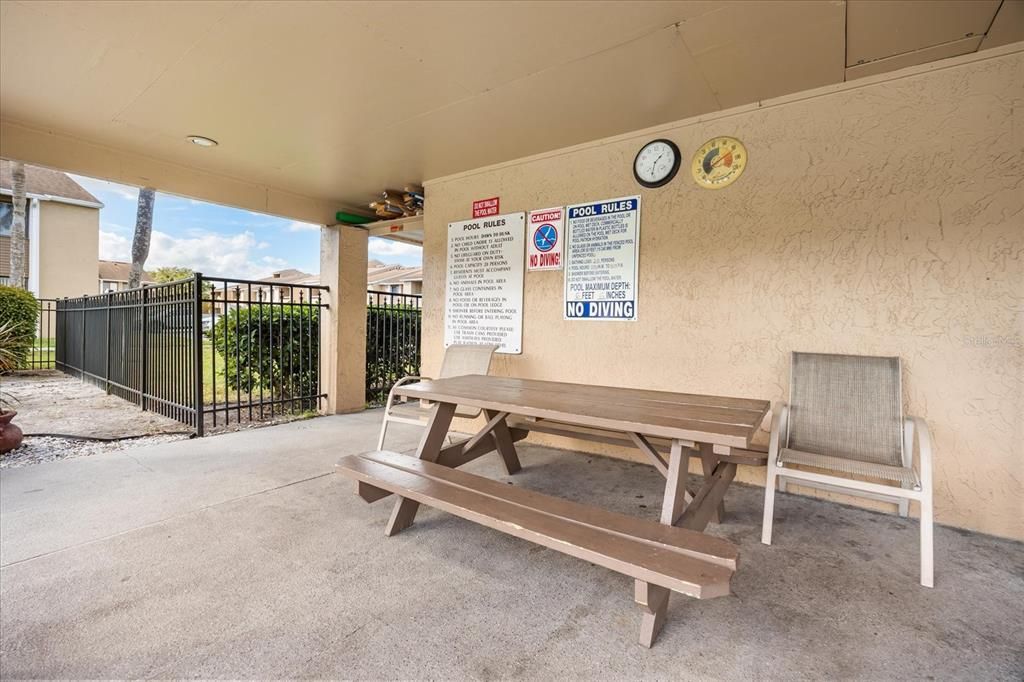 For Sale: $195,000 (2 beds, 2 baths, 1048 Square Feet)