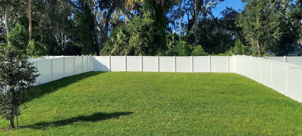 Active With Contract: $320,000 (3 beds, 2 baths, 1716 Square Feet)