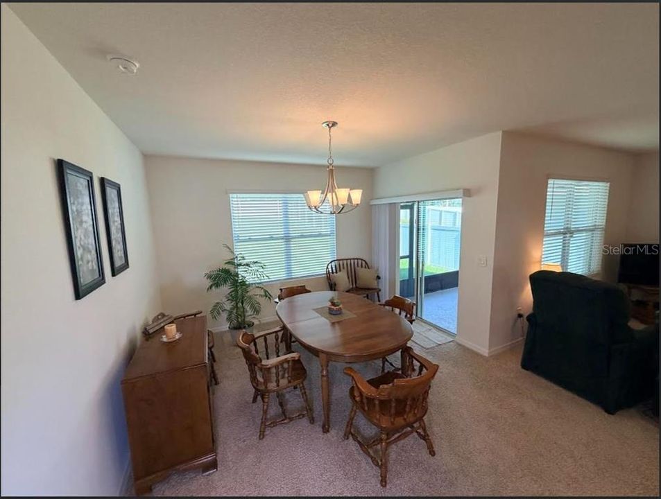 Active With Contract: $320,000 (3 beds, 2 baths, 1716 Square Feet)