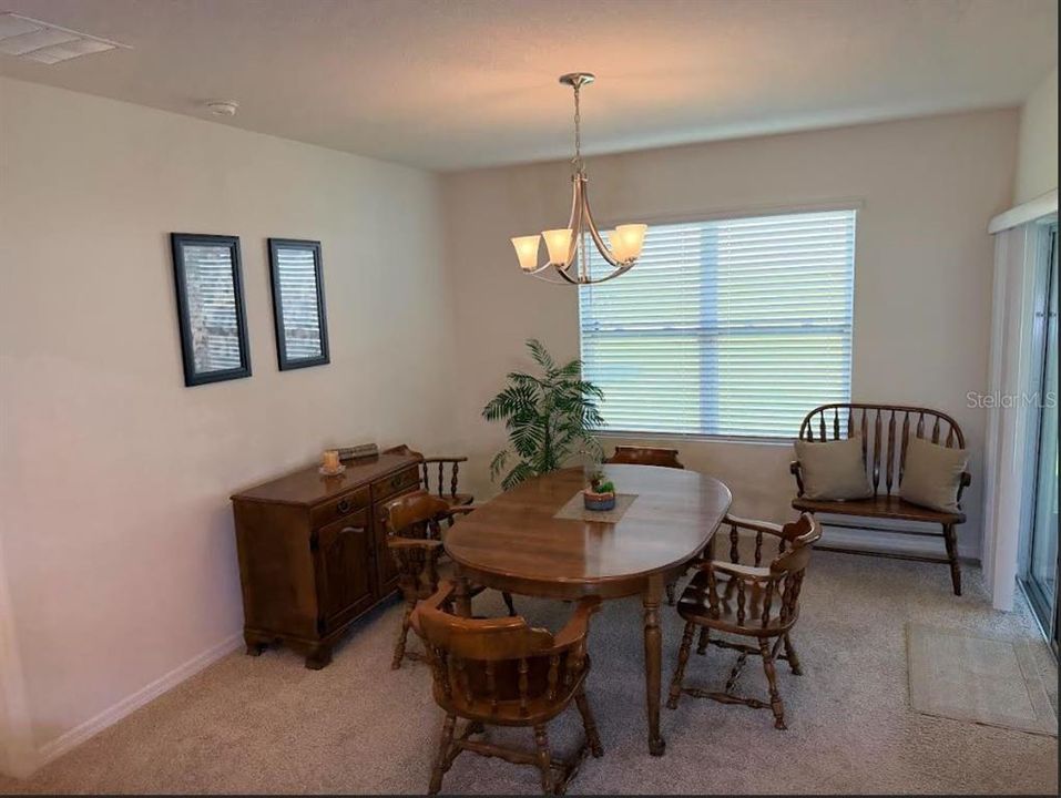 Active With Contract: $320,000 (3 beds, 2 baths, 1716 Square Feet)