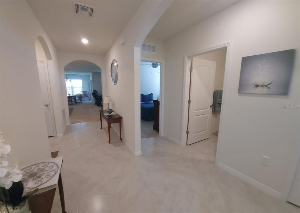 Active With Contract: $320,000 (3 beds, 2 baths, 1716 Square Feet)