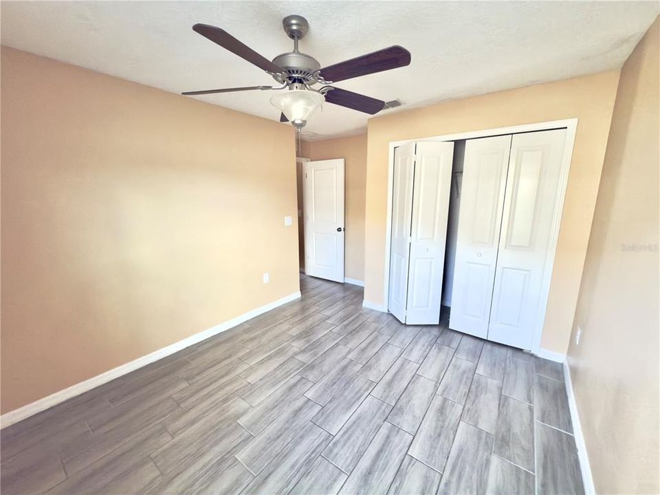 En Venta: $455,000 (4 camas, 2 baños, 1897 Pies cuadrados)