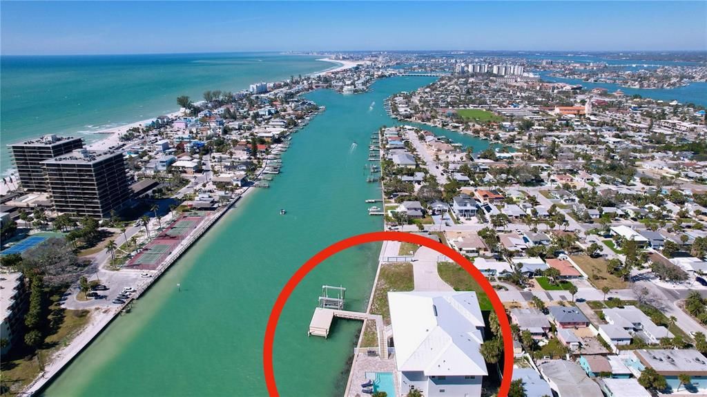 For Sale: $2,790,000 (4 beds, 3 baths, 2592 Square Feet)