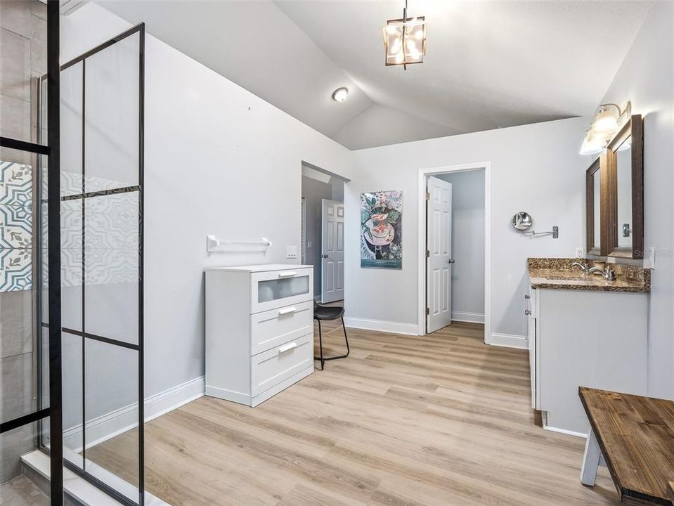 For Sale: $489,900 (3 beds, 2 baths, 2013 Square Feet)