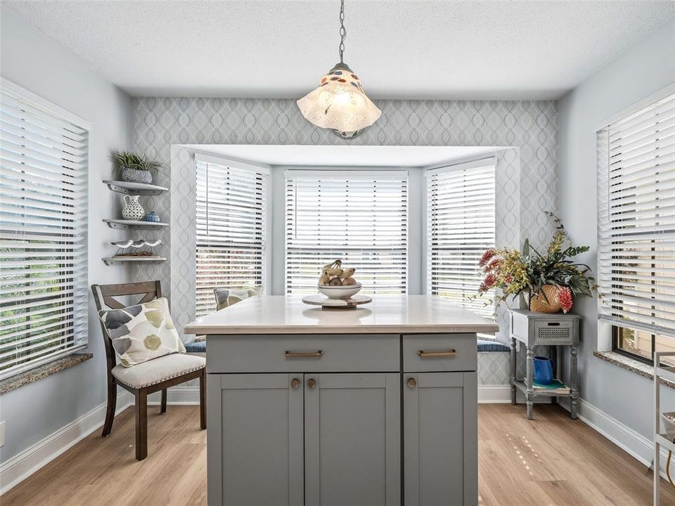 For Sale: $489,900 (3 beds, 2 baths, 2013 Square Feet)