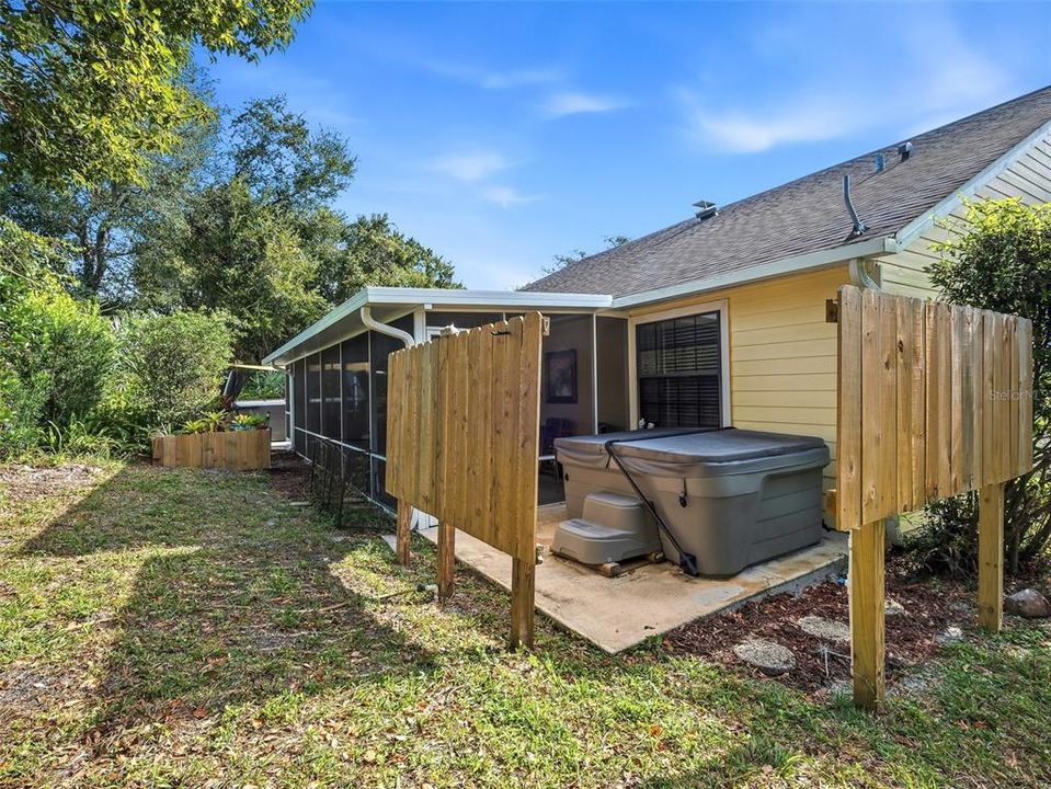 For Sale: $489,900 (3 beds, 2 baths, 2013 Square Feet)