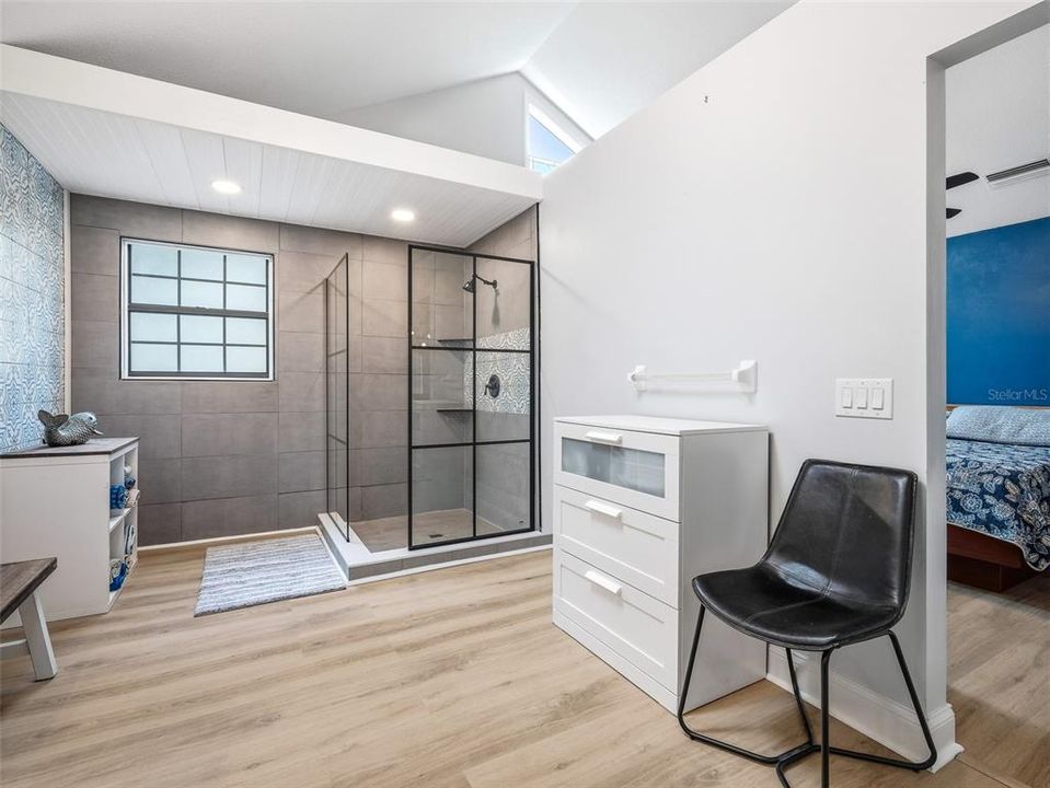 For Sale: $489,900 (3 beds, 2 baths, 2013 Square Feet)