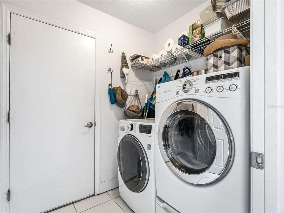 For Sale: $489,900 (3 beds, 2 baths, 2013 Square Feet)