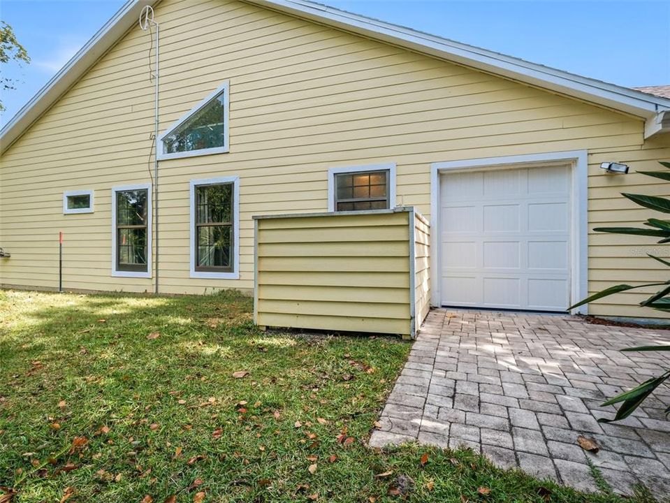 For Sale: $489,900 (3 beds, 2 baths, 2013 Square Feet)