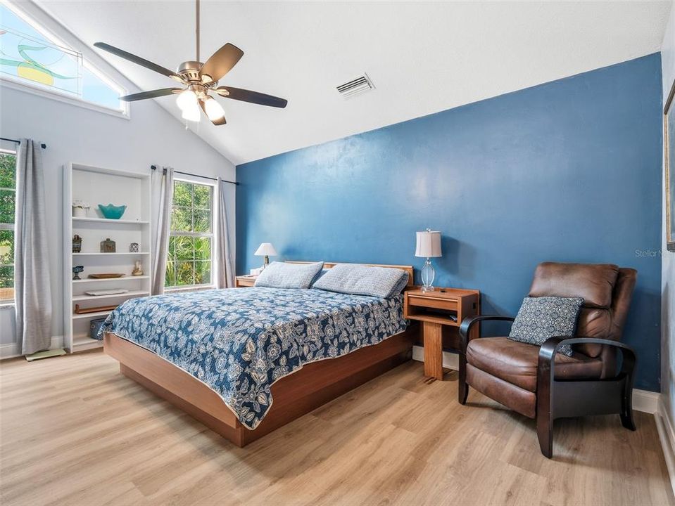 For Sale: $489,900 (3 beds, 2 baths, 2013 Square Feet)