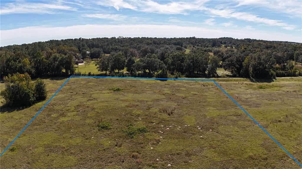 待售: $589,000 (3.50 acres)