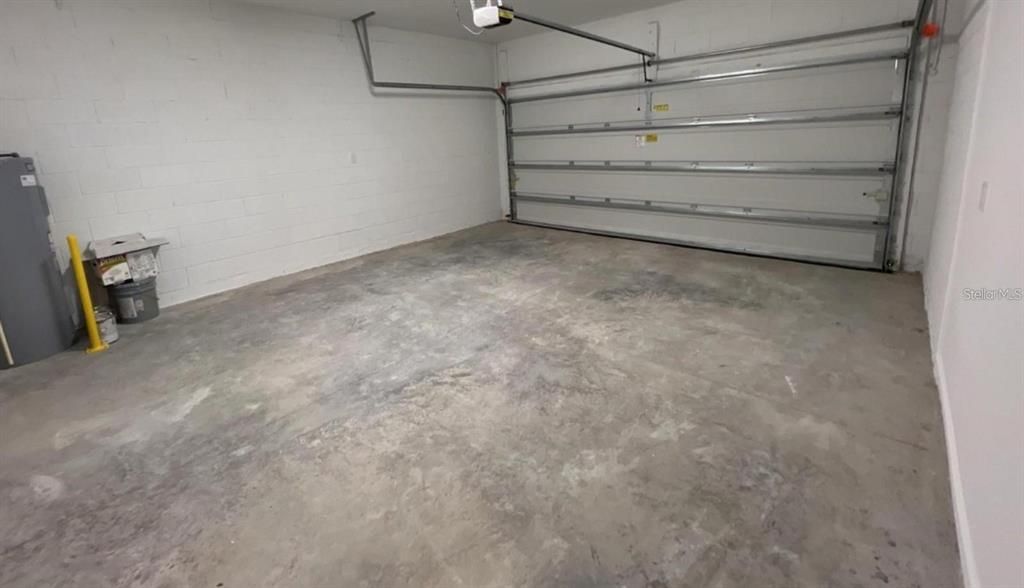 For Rent: $2,750 (4 beds, 2 baths, 1644 Square Feet)