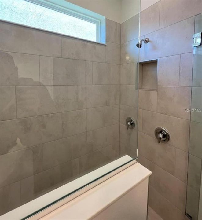 For Rent: $2,750 (4 beds, 2 baths, 1644 Square Feet)