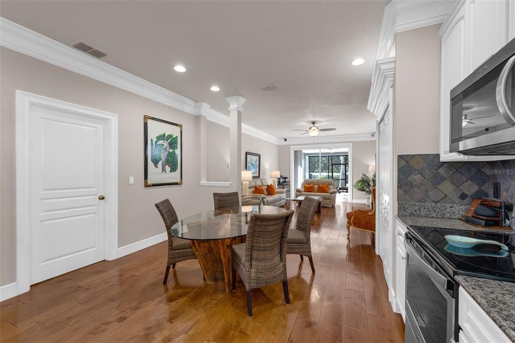 For Sale: $739,000 (5 beds, 3 baths, 3000 Square Feet)