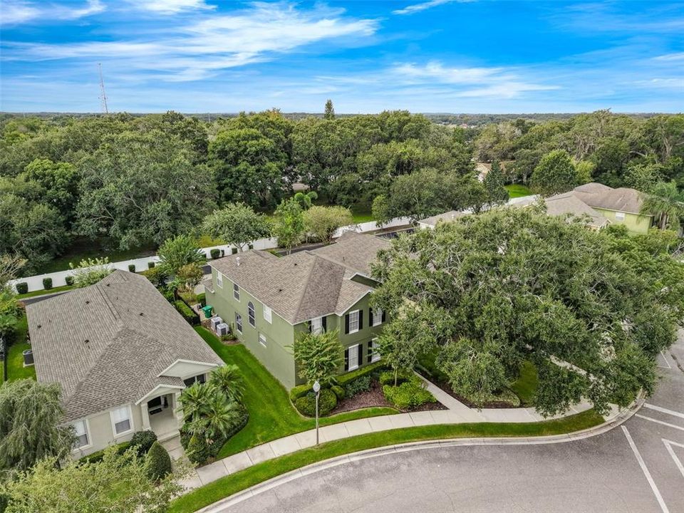 For Sale: $739,000 (5 beds, 3 baths, 3000 Square Feet)