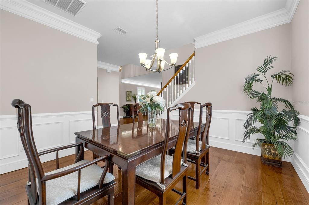 For Sale: $739,000 (5 beds, 3 baths, 3000 Square Feet)