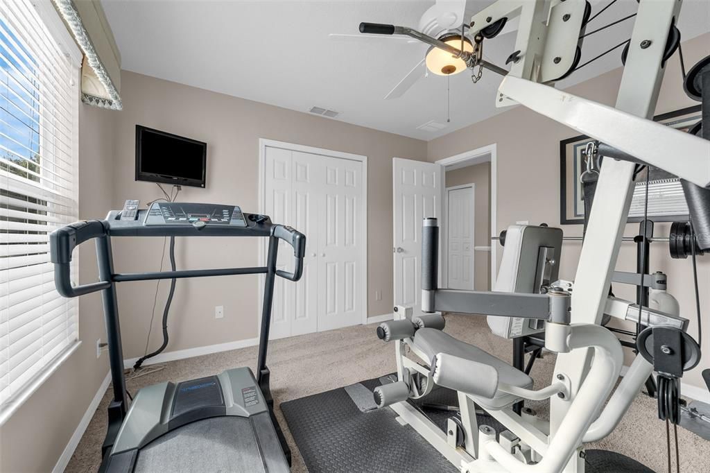 For Sale: $739,000 (5 beds, 3 baths, 3000 Square Feet)