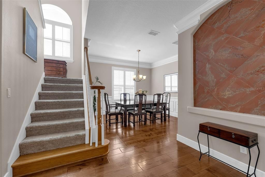 For Sale: $739,000 (5 beds, 3 baths, 3000 Square Feet)