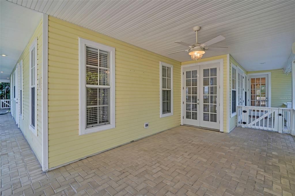 For Sale: $1,099,900 (3 beds, 3 baths, 2648 Square Feet)