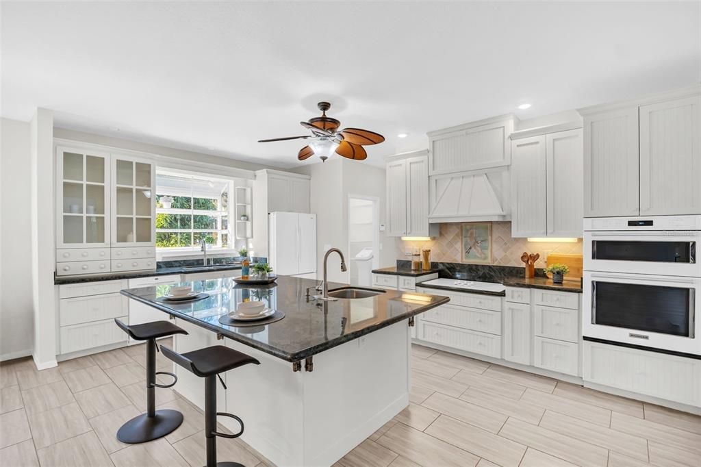 For Sale: $1,099,900 (3 beds, 3 baths, 2648 Square Feet)