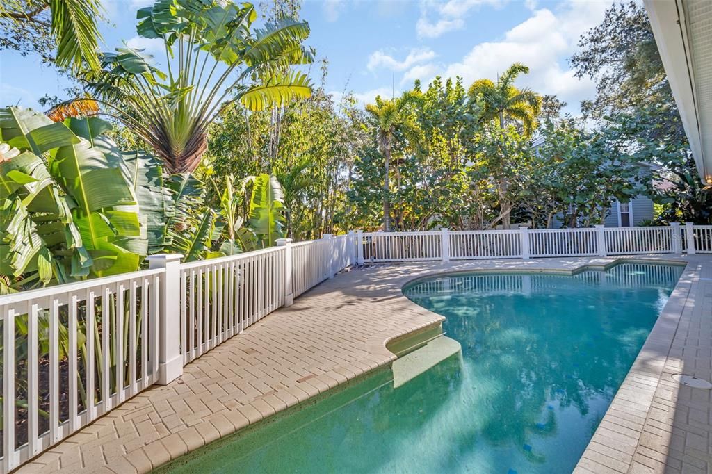 For Sale: $1,099,900 (3 beds, 3 baths, 2648 Square Feet)