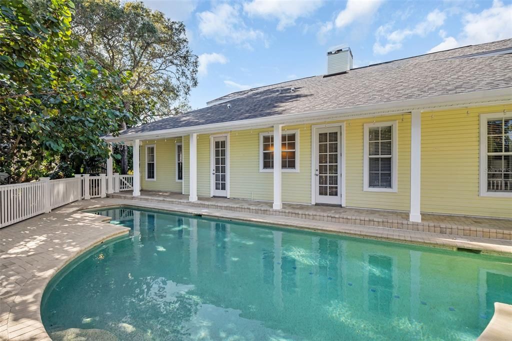 For Sale: $1,099,900 (3 beds, 3 baths, 2648 Square Feet)