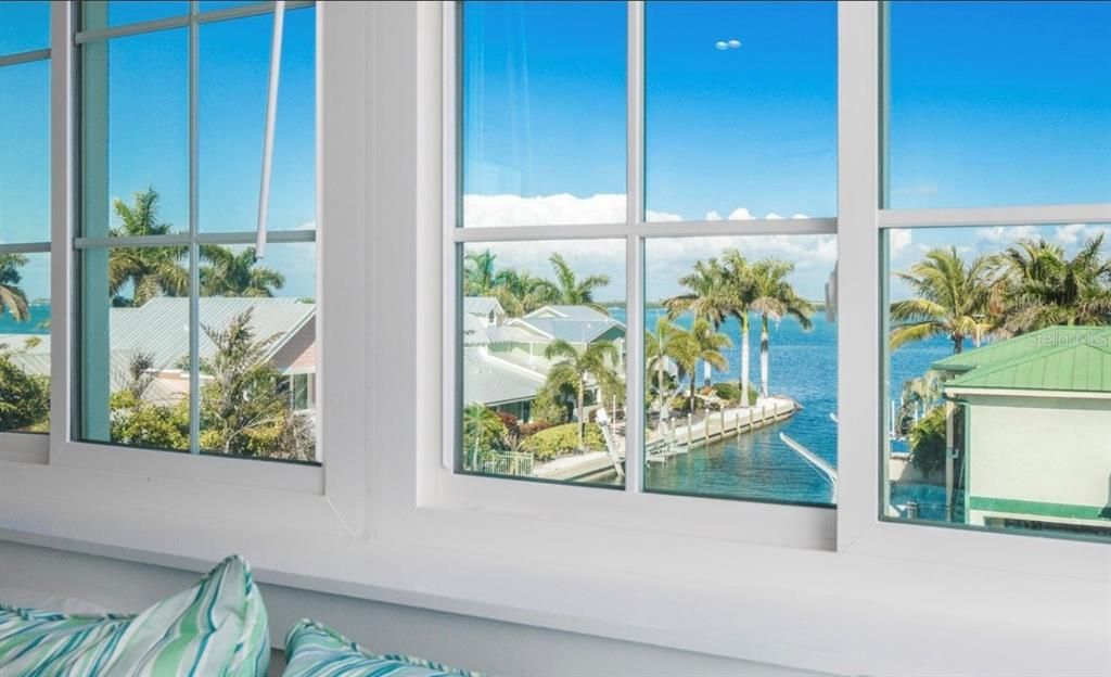 На продажу: $3,175,000 (7 спален, 7 ванн, 2646 Квадратных фут)