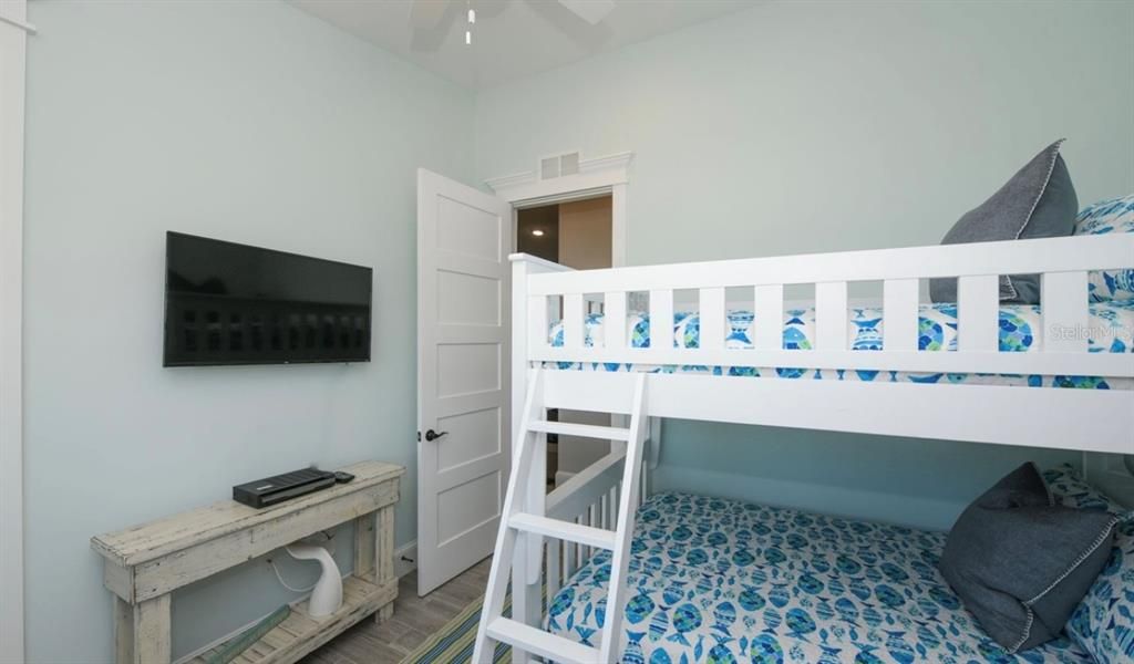 На продажу: $3,175,000 (7 спален, 7 ванн, 2646 Квадратных фут)