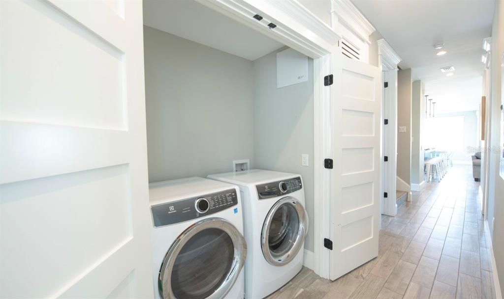 На продажу: $3,175,000 (7 спален, 7 ванн, 2646 Квадратных фут)