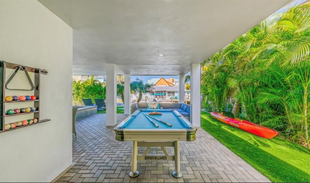 На продажу: $3,175,000 (7 спален, 7 ванн, 2646 Квадратных фут)