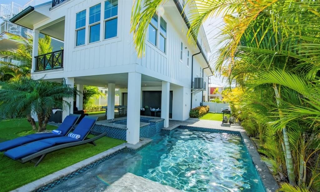 На продажу: $3,175,000 (7 спален, 7 ванн, 2646 Квадратных фут)