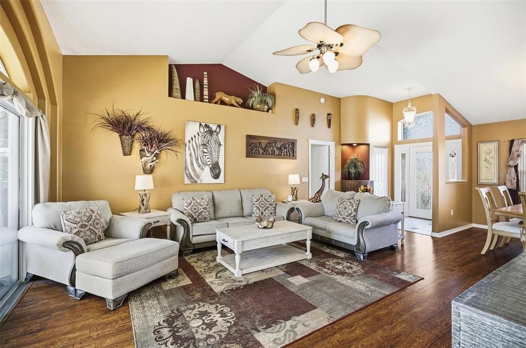 Active With Contract: $450,000 (3 beds, 2 baths, 1851 Square Feet)