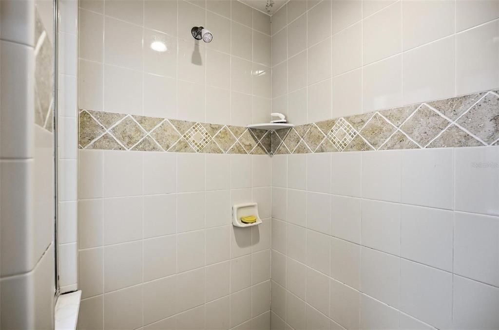 Active With Contract: $450,000 (3 beds, 2 baths, 1851 Square Feet)