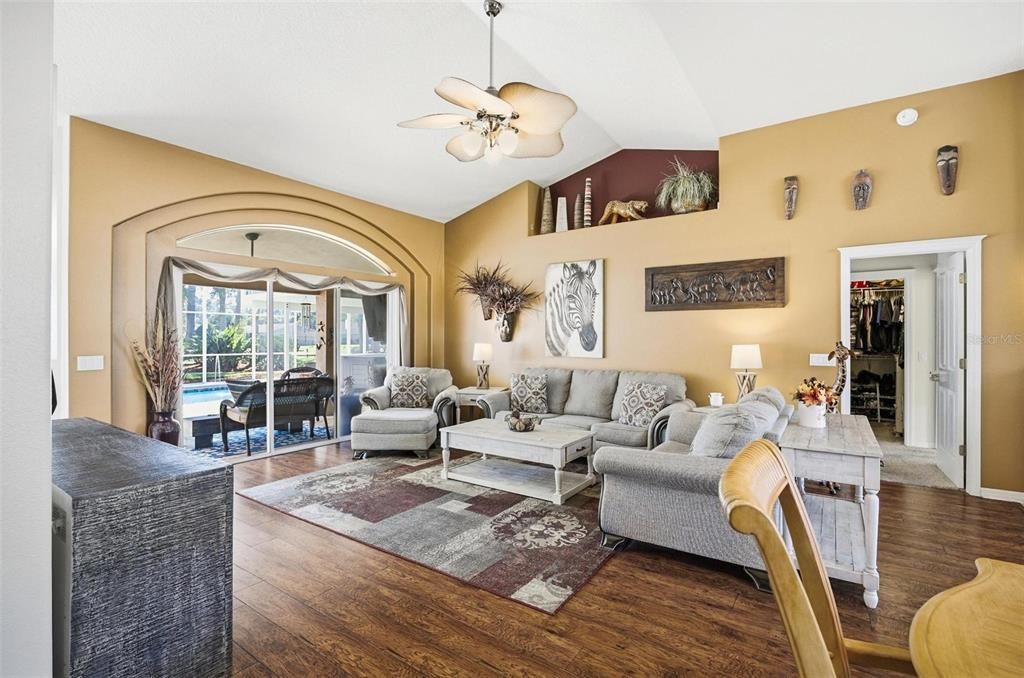 Active With Contract: $450,000 (3 beds, 2 baths, 1851 Square Feet)