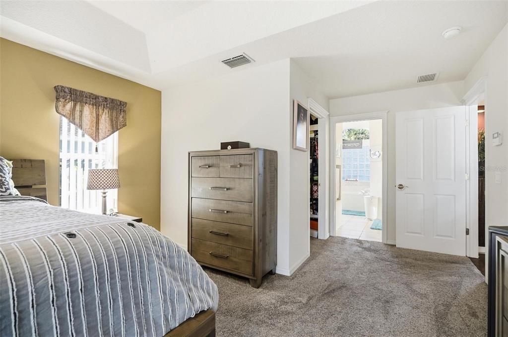 Active With Contract: $450,000 (3 beds, 2 baths, 1851 Square Feet)