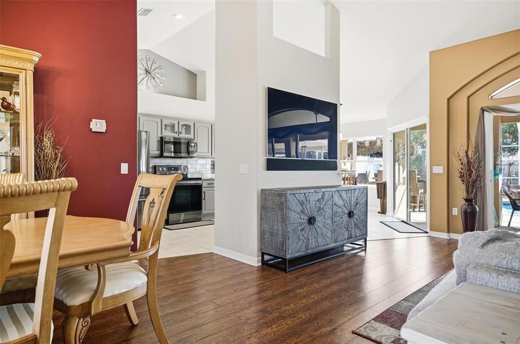 Active With Contract: $450,000 (3 beds, 2 baths, 1851 Square Feet)