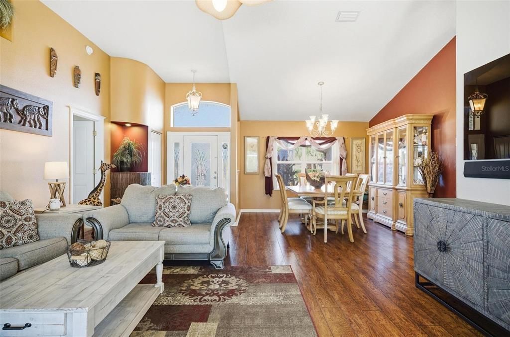 Active With Contract: $450,000 (3 beds, 2 baths, 1851 Square Feet)