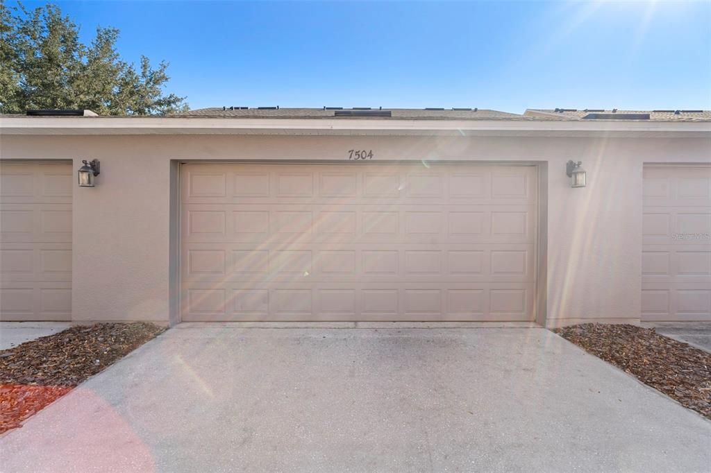 Под контрактом: $350,000 (3 спален, 2 ванн, 1440 Квадратных фут)