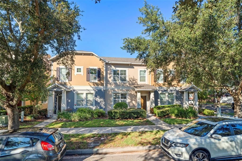 Под контрактом: $350,000 (3 спален, 2 ванн, 1440 Квадратных фут)