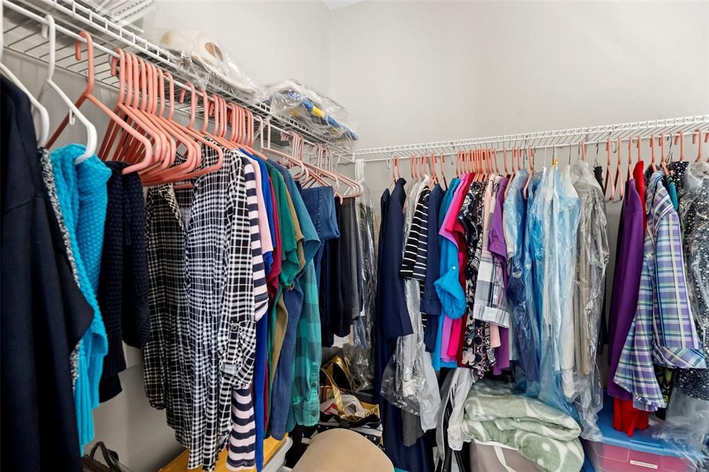 Под контрактом: $350,000 (3 спален, 2 ванн, 1440 Квадратных фут)