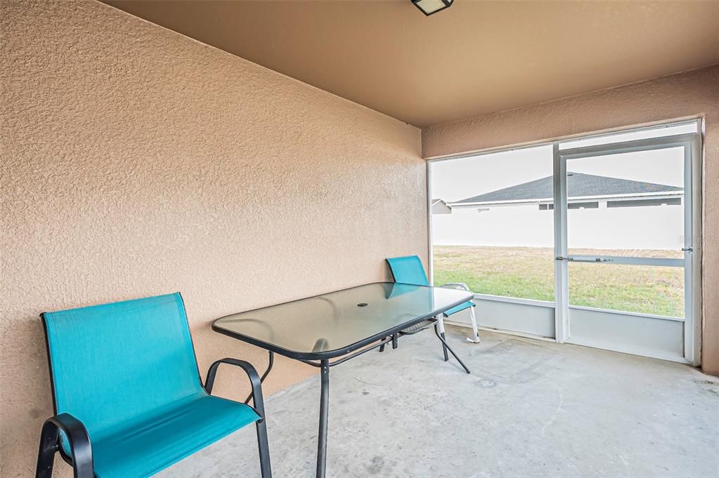 For Sale: $295,000 (3 beds, 2 baths, 1468 Square Feet)