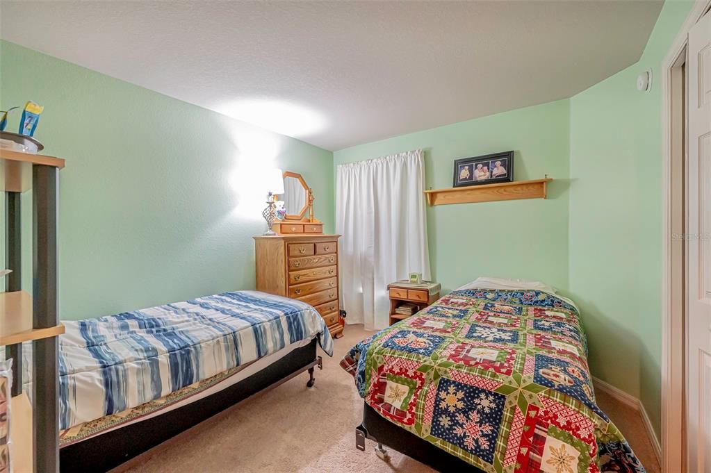 For Sale: $295,000 (3 beds, 2 baths, 1468 Square Feet)