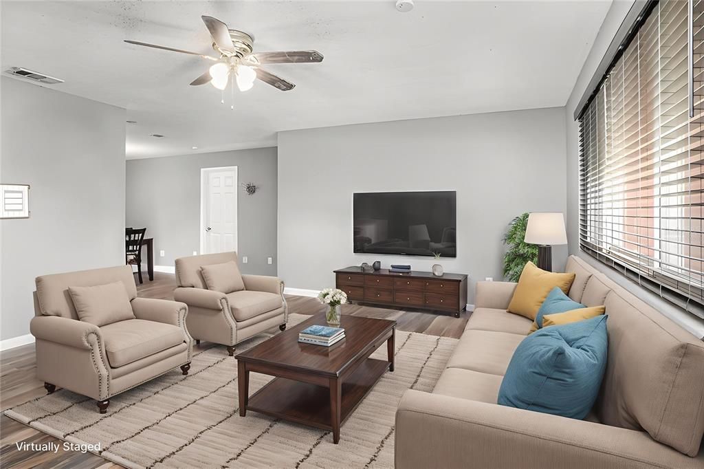 For Sale: $320,000 (3 beds, 2 baths, 2086 Square Feet)