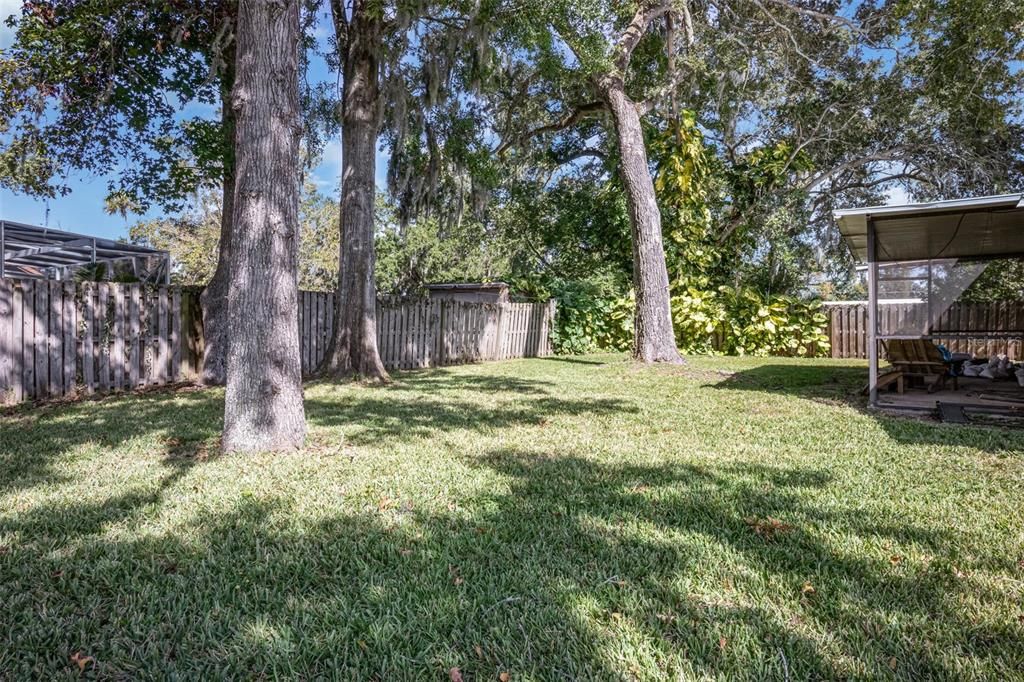 For Sale: $320,000 (3 beds, 2 baths, 2086 Square Feet)